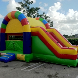brinquedos infláveis escorregador